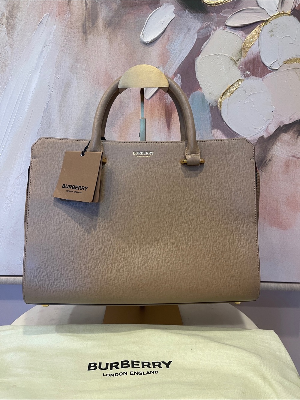 NWT Burberry Banwell Tote in Chestnut Beige
